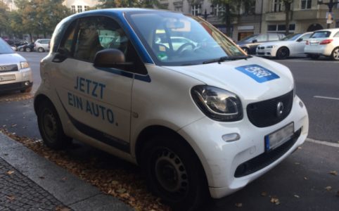 Lohnt sich das eigene Auto? Ein Carsharing Auto als Symbolbild