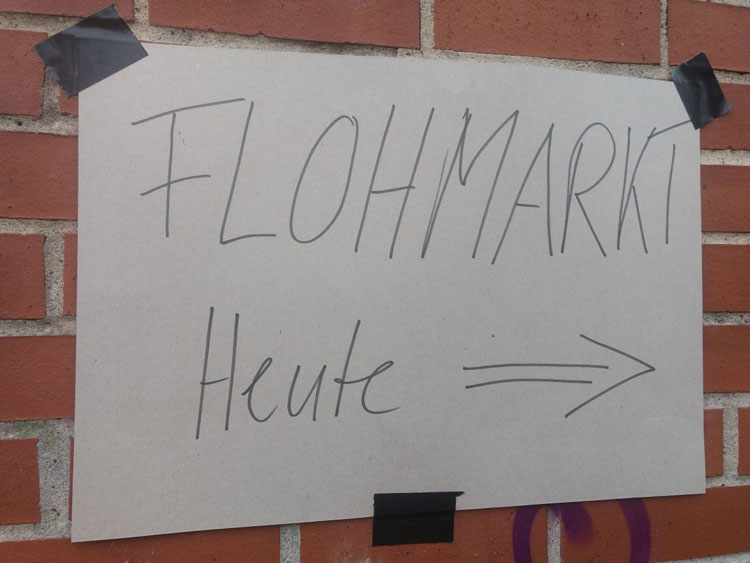 Geld lässt sich betens auf einem Flohmarkt sparen.